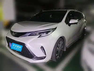 Toyota Granvia 2024