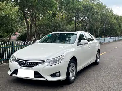 Toyota Reiz 2015