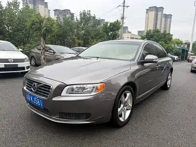Volvo S80L 2011