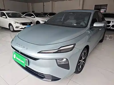 Roewe D6 2025
