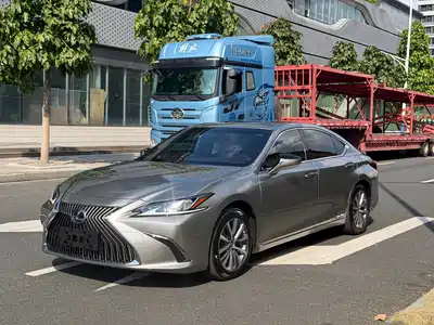 Lexus ES 2020