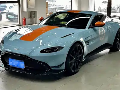 Aston Martin V8 Vantage 2020