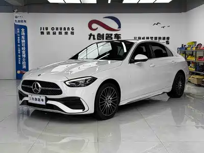 Mercedes-Benz C-Class 2024