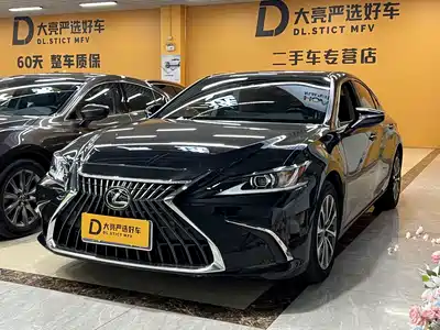 Lexus ES 2023