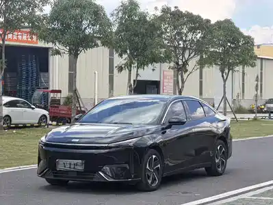Geely Galaxy L6 2024