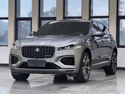 Jaguar F-PACE 2021