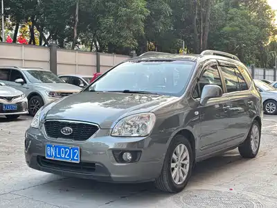 Kia Carens 2010