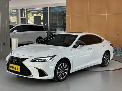 Lexus ES 2026
