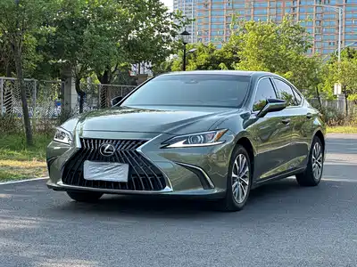 Lexus ES 2022