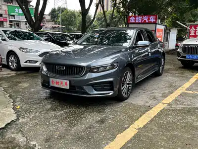 Geely Preface 2022