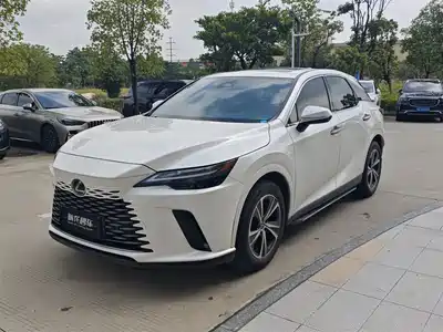Lexus RX 2025