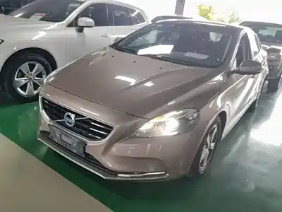 Volvo V40 2016