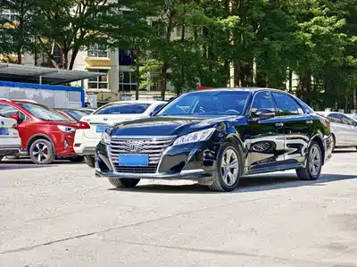 Toyota Crown 2016