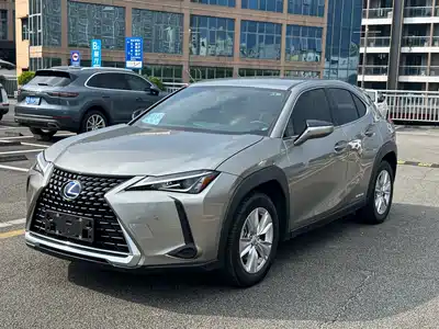 Lexus UX 2021