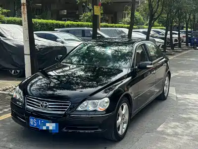 Toyota Reiz 2010