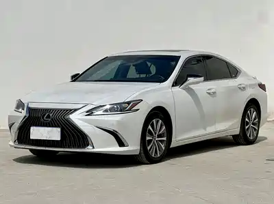 Lexus ES 2018