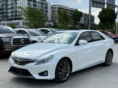 Toyota Reiz 2014