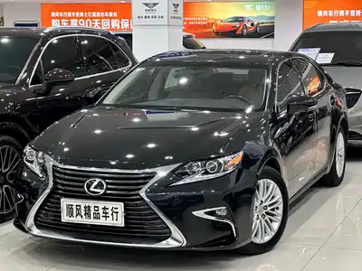 Lexus ES 2016