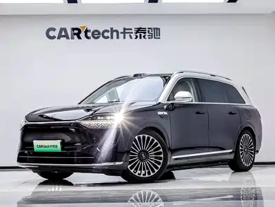 AITO Wenjie M9 2025