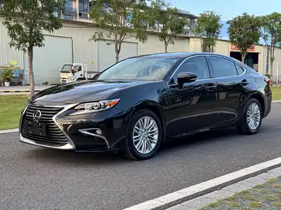 Lexus ES 2017