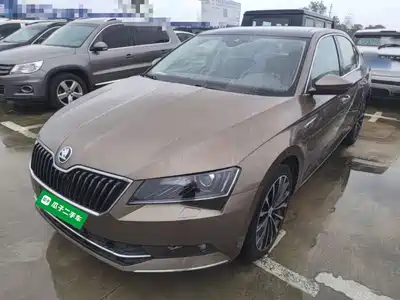 Skoda Superb 2016