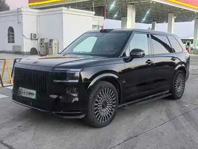 ZEEKR 9X 2025