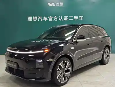 Li Auto L6 2025