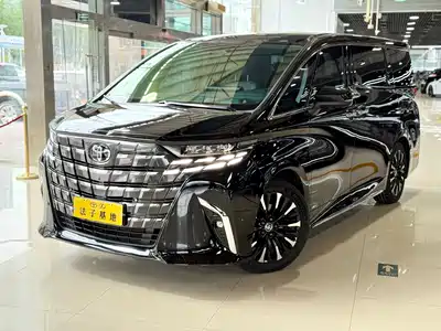 Toyota Alphard 2025