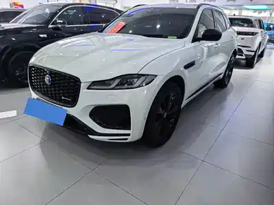 Jaguar F-PACE 2023