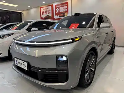 Li Auto L8 2024