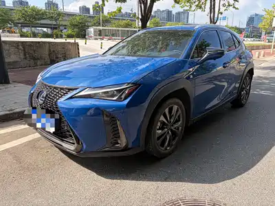 Lexus UX 2019