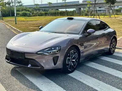 Xiaomi Auto SU7 2024