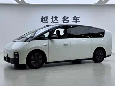 Li Auto MEGA 2025