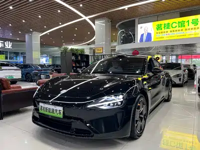 Xiaomi Auto SU7 2024