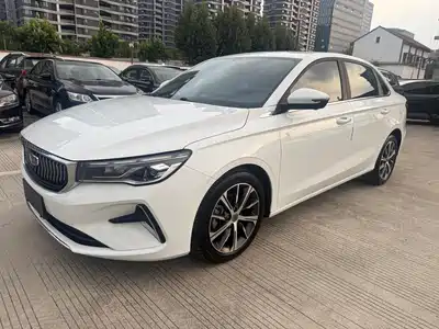 Geely Emgrand 2021