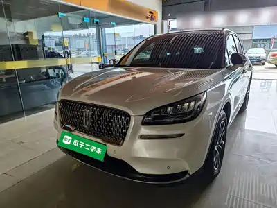Lincoln Adventurer 2022
