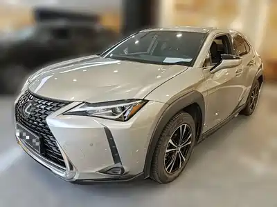 Lexus UX 2021