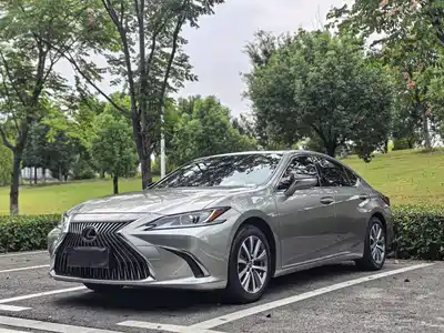 Lexus ES 2019