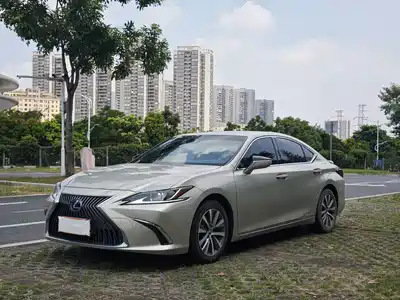 Lexus ES 2020