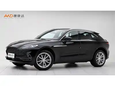 Aston Martin DBX 2022