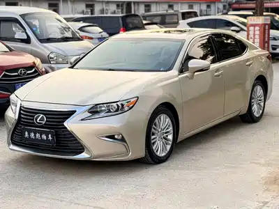 Lexus ES 2017