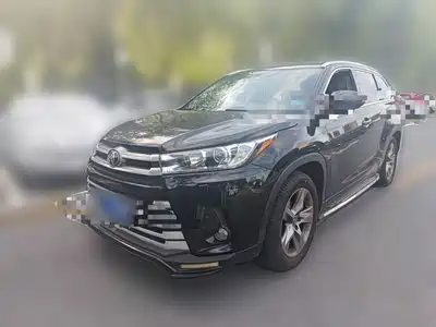 Toyota Highlander 2020