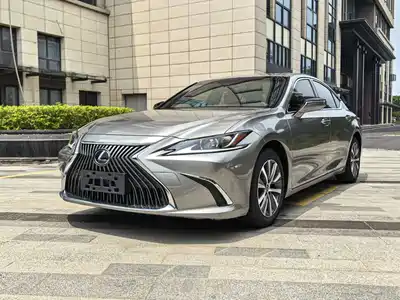 Lexus ES 2020