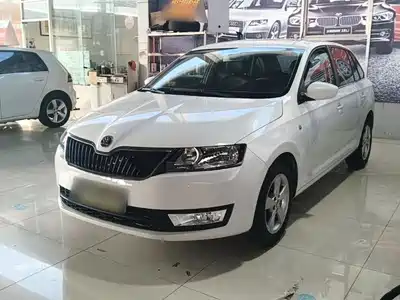 Skoda Rapid Spaceback 2016