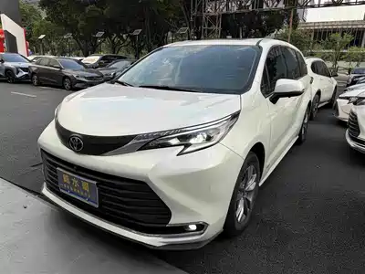 Toyota Sienna 2024