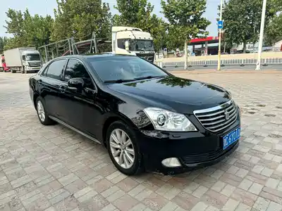 Toyota Crown 2012