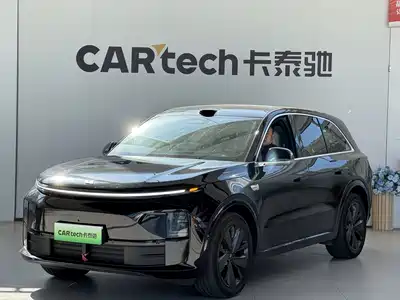 Li Auto L6 2025