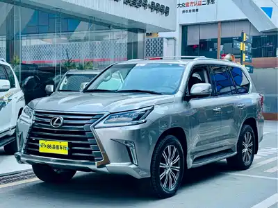 Lexus LX 2018