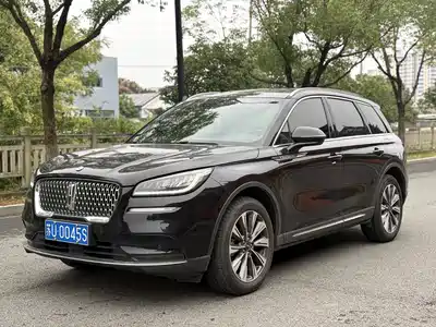 Lincoln Adventurer 2022