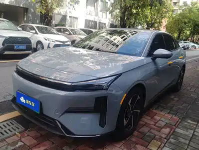Geely Galaxy L6 2024